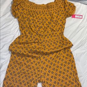 Off shoulder Capri Romper